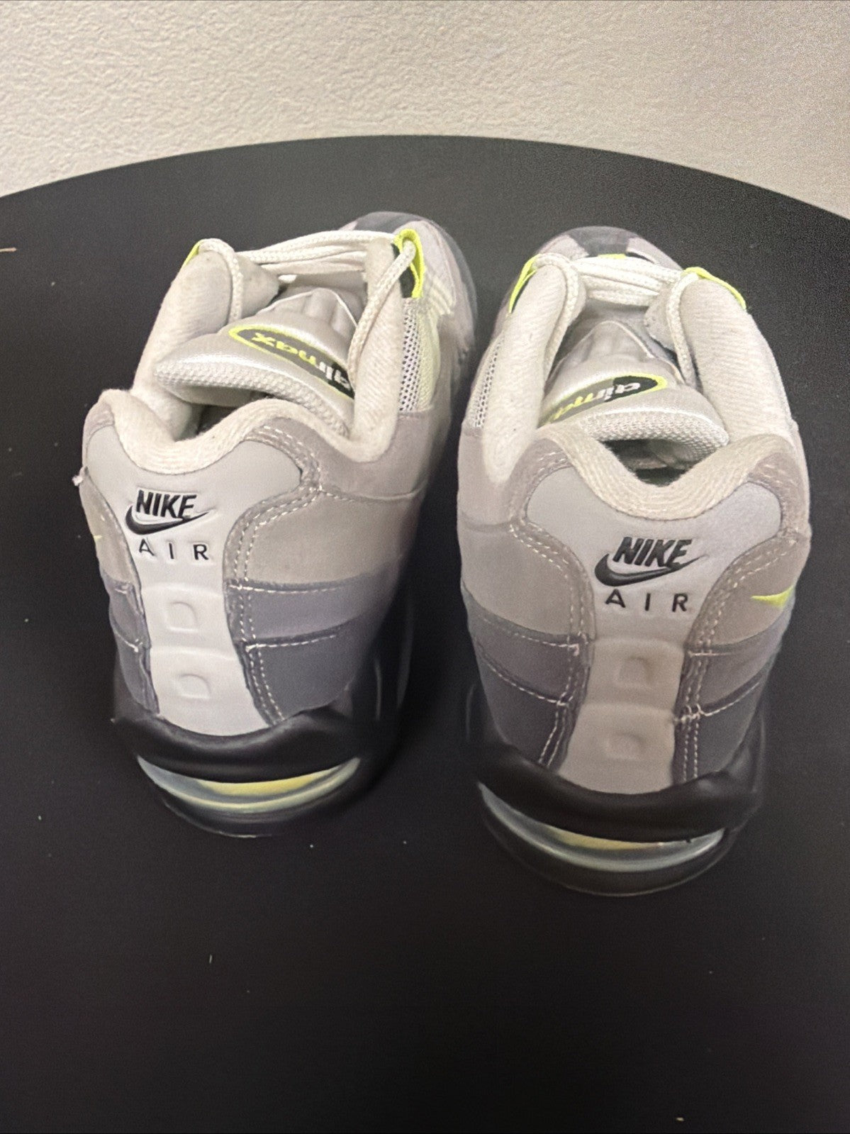 Nike Air Max 95 OG Neon 2015 Men's Size 9 Black/Grey/Green 554970-071
