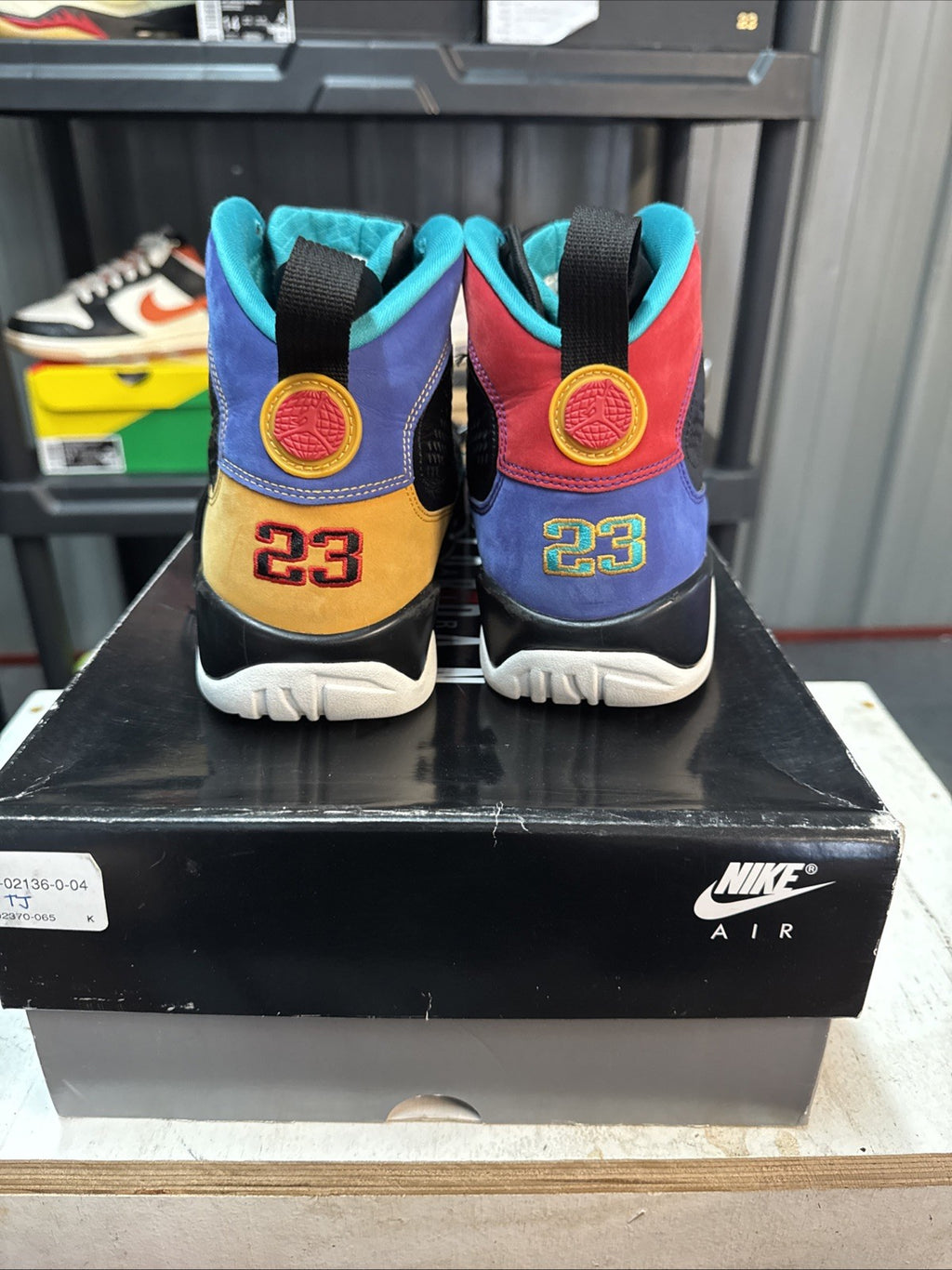Size 9 - AIR JORDAN 9 RETRO - DREAM IT DO IT