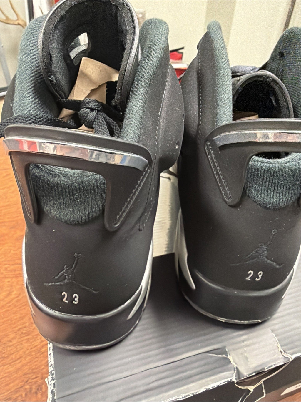 Size 10.5 Nike Air Jordan 6 Retro Chrome Black Silver Lightly Used DX2836-001
