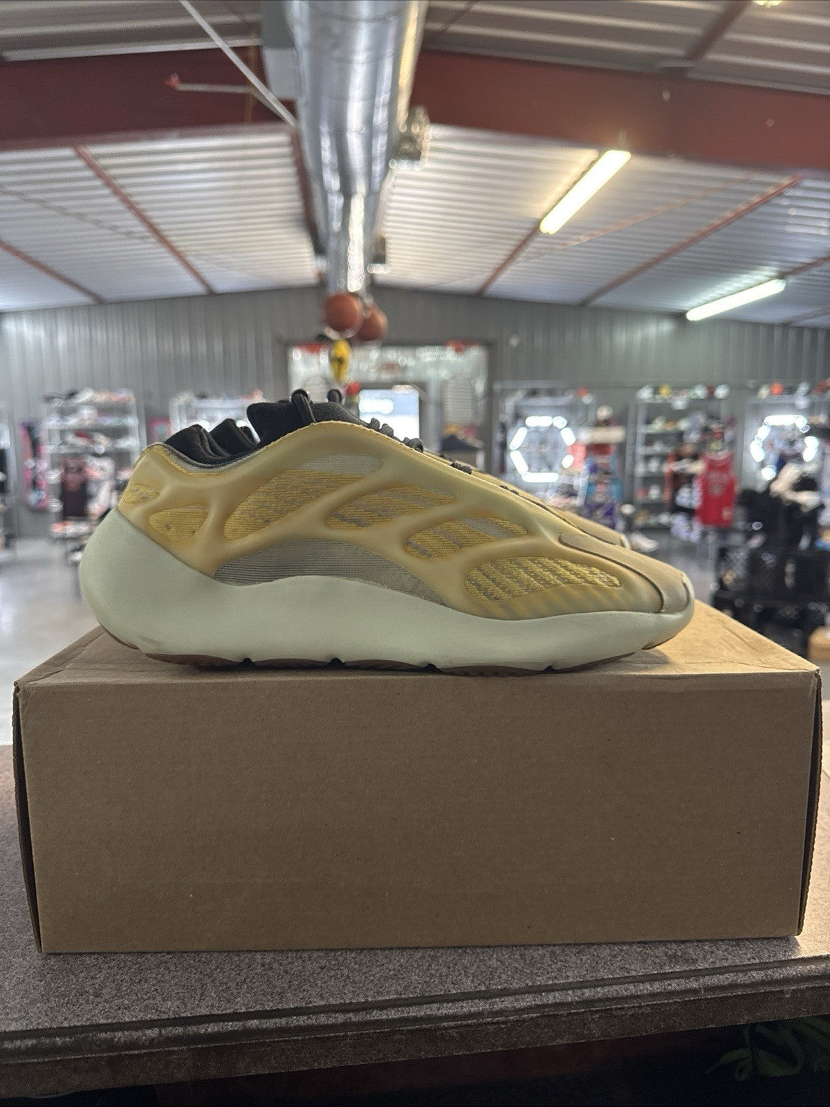 Size 9.5 - Yeezy 700 V3 Sunflower | Replacement Box