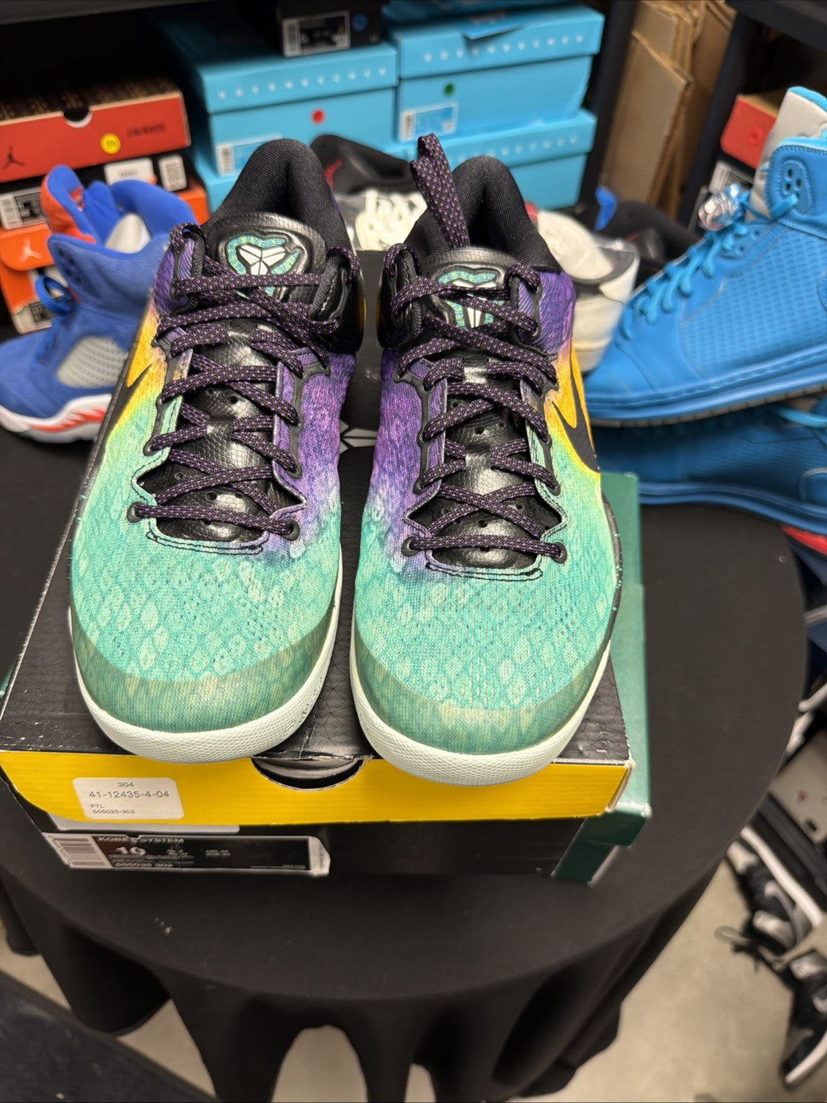 Nike Kobe 8 VIII System Easter Purple-Yellow-Teal Size 10 Sneakers 555035-302