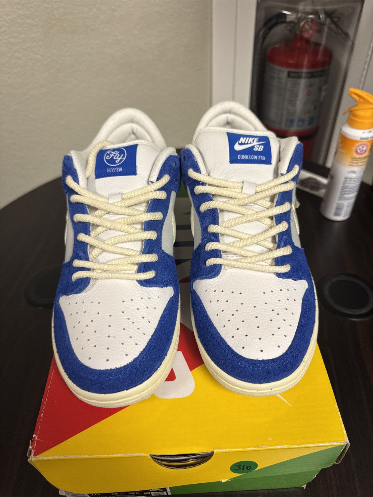Size 8.5 - Nike SB Dunk Low Pro QS - Fly Streetwear/Gardenia