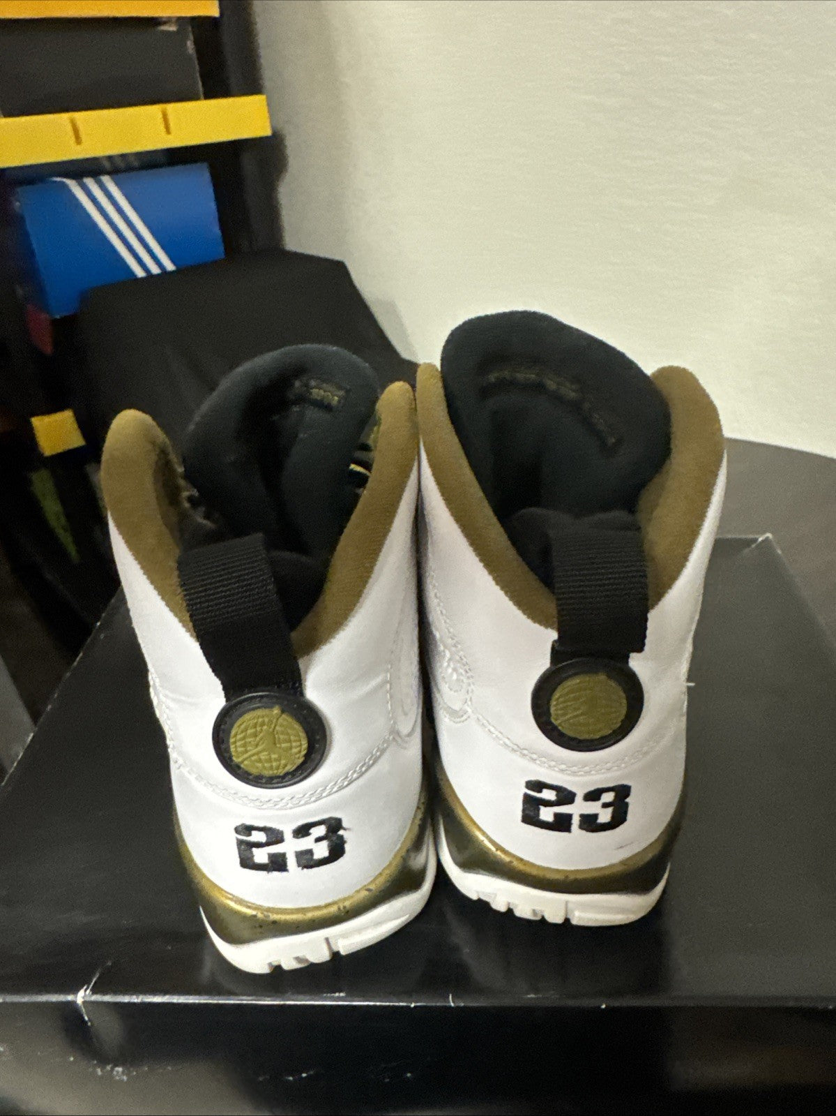 Size 9.5 - Air Jordan 9 Retro Statue