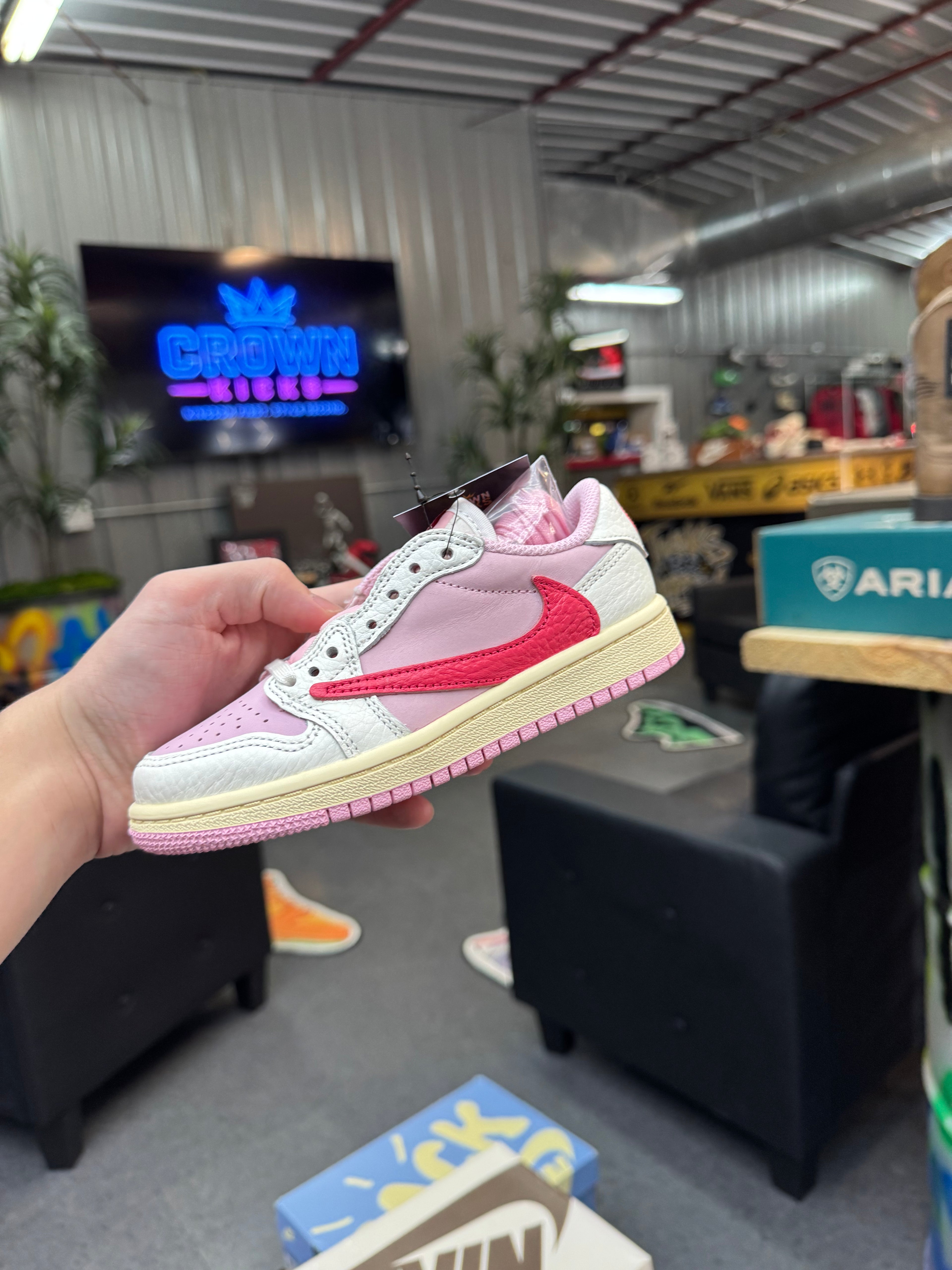 Jordan 1 Low OG SP Travis Scott Sail Tropical Pink (PS) - size 12c
