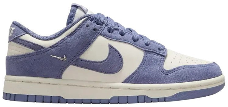 Size 8.5 - Nike Dunk Low Mini Swoosh - World Indigo W