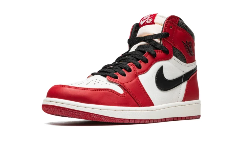 AIR JORDAN 1 RETRO HIGH OG 22Chicago Lost and Found22 4