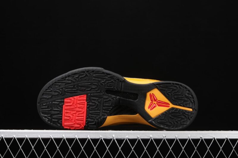 Nike Kobe 5 Bruce Lee 2 1.jpg