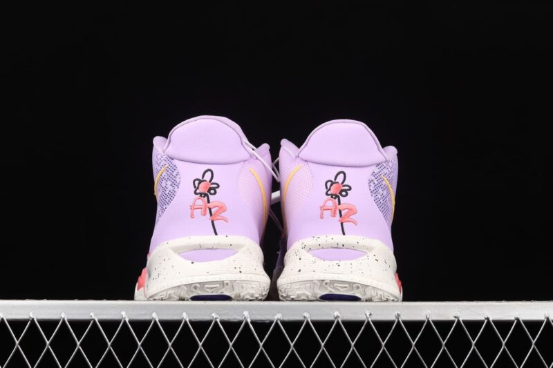 Nike Kyrie 7 Daughters Azurie 3 1.jpg