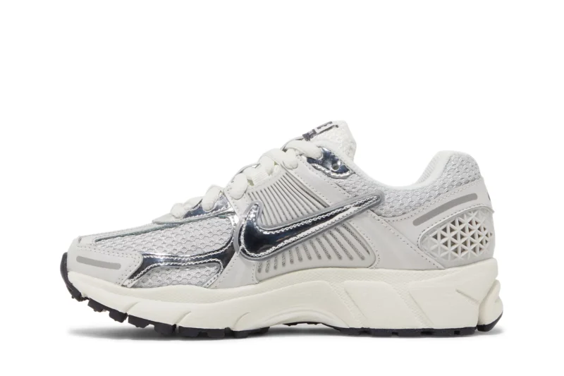 Nike Zoom Vomero 5 Photon Dust Metallic Silver Womens 2
