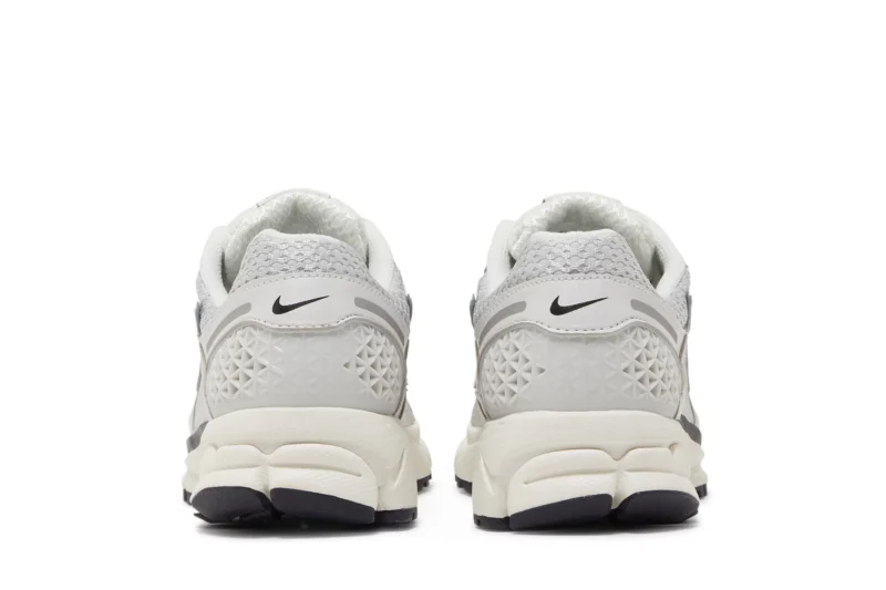 Nike Zoom Vomero 5 Photon Dust Metallic Silver Womens 4