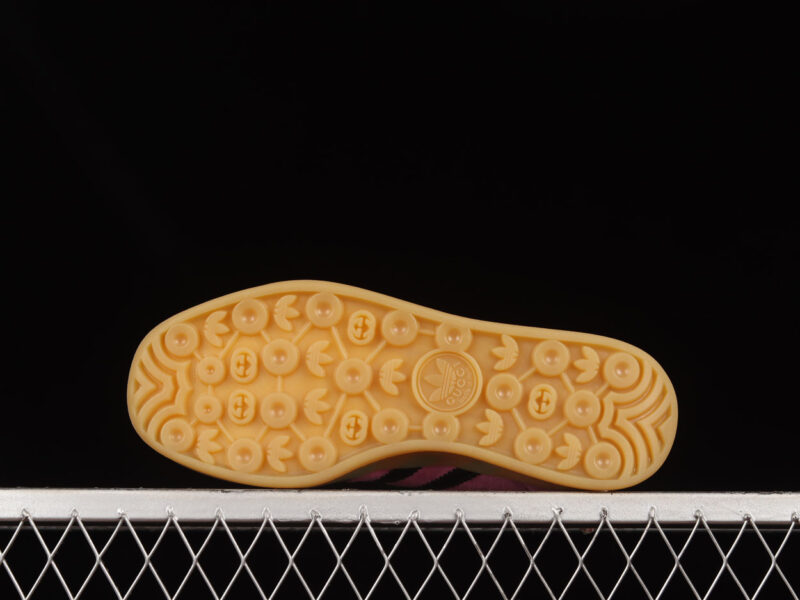 adidas x Gucci Gazelle Pink 3 1 1.jpg